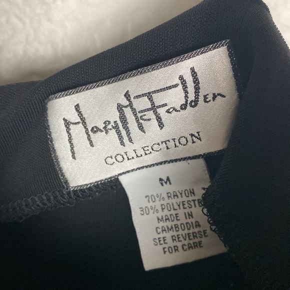 Vintage Mary Mcfadden black dress - Picture 5 of 7